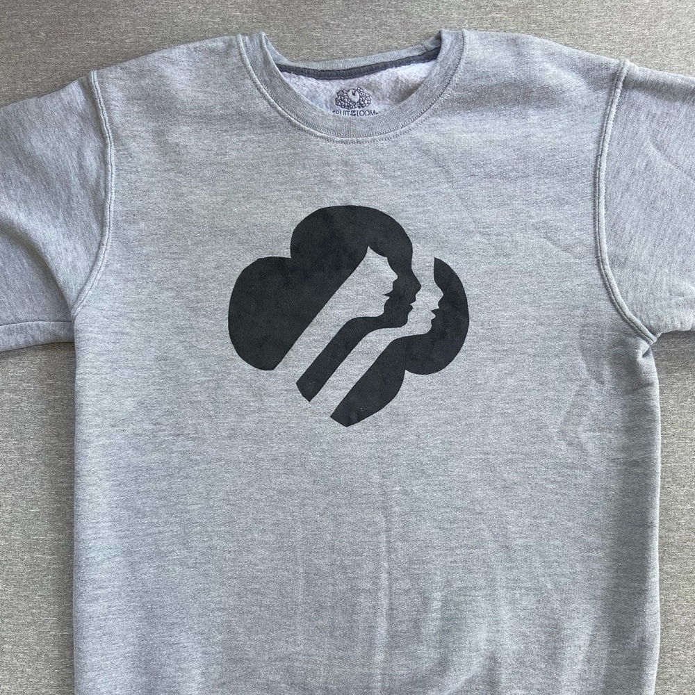 Girl Scout sweatshirt, gray, black symbol